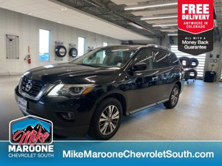 Used 2018 Nissan Pathfinder SV image 1