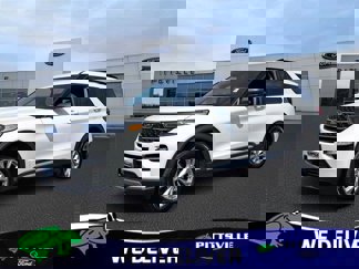 Certified 2023 Ford Explorer XLT w/ Equipment Group 202A image 1