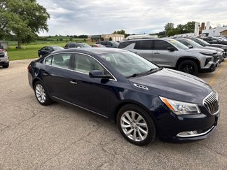 Used 2016 Buick LaCrosse image 1