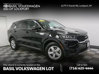 Used 2022 Kia Sorento LX image 1