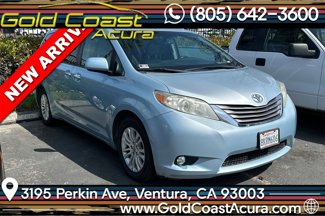 Used 2017 Toyota Sienna XLE image 1