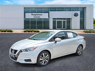Used 2022 Nissan Versa SV image 1