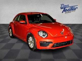 Used 2019 Volkswagen Beetle 2.0T SE image 1