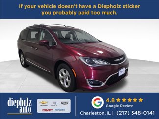 Used 2017 Chrysler Pacifica Touring-L Plus image 1
