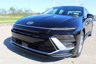New 2025 Hyundai Sonata SE image 1