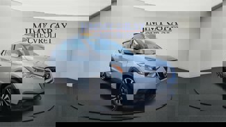 Used 2019 Nissan Kicks SV image 1