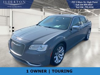 Used 2019 Chrysler 300 Touring w/ Chrome Appearance Package image 1