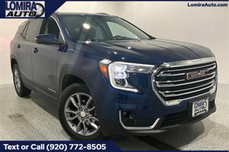 Used 2022 GMC Terrain SLT image 1
