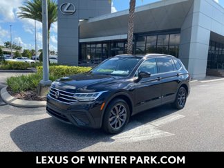 Used 2022 Volkswagen Tiguan SE w/ Panoramic Sunroof Package image 1