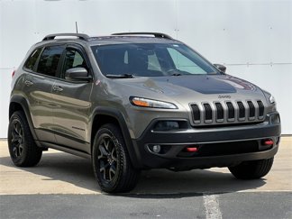 Used 2016 Jeep Cherokee Trailhawk image 1