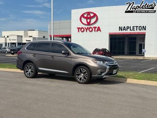 Used 2018 Mitsubishi Outlander SEL image 1