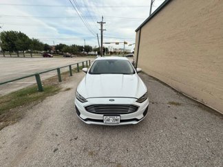 Used 2020 Ford Fusion SE image 1