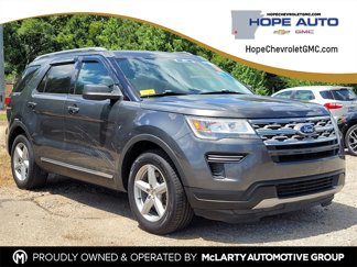 Used 2018 Ford Explorer XLT image 1