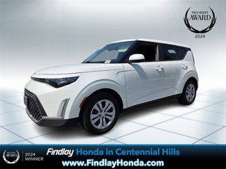Used 2023 Kia Soul LX image 1