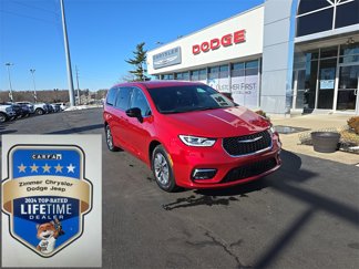 New 2025 Chrysler Pacifica Select image 1