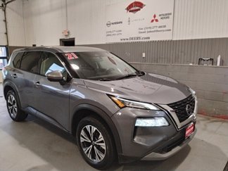 Used 2021 Nissan Rogue SV image 1