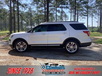 Used 2019 Ford Explorer XLT image 1