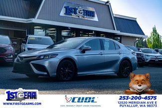 Used 2022 Toyota Camry SE image 1