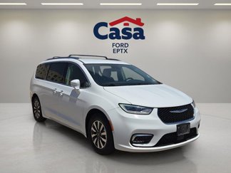 Used 2021 Chrysler Pacifica Touring-L image 1
