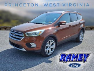 Used 2017 Ford Escape Titanium image 1