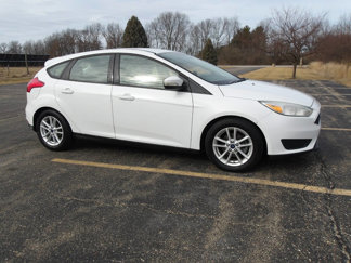 Used 2015 Ford Focus SE image 1