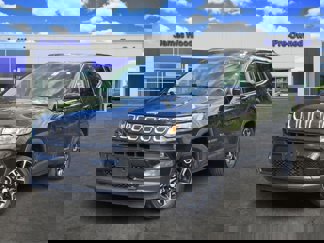 Used 2022 Jeep Compass Latitude w/ Convenience Group image 1
