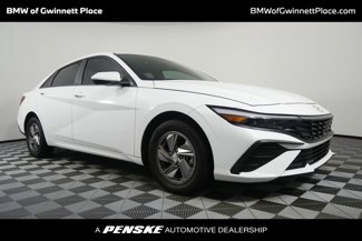 Used 2024 Hyundai Elantra SE image 1
