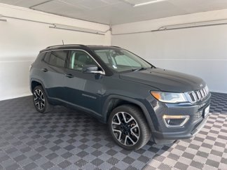 Used 2017 Jeep Compass Limited image 1