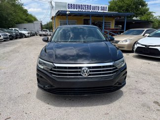 Used 2019 Volkswagen Jetta R-Line image 1