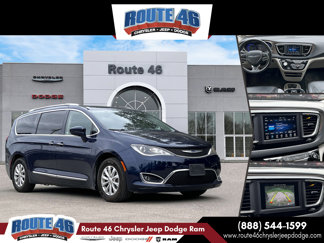 Used 2018 Chrysler Pacifica Touring-L image 1