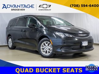 Used 2023 Chrysler Voyager LX image 1