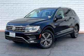 Used 2018 Volkswagen Tiguan SEL image 1