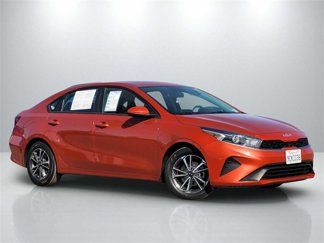 Used 2022 Kia Forte LXS image 1