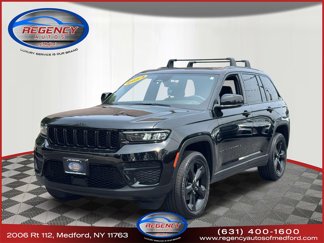 Used 2023 Jeep Grand Cherokee Altitude image 1