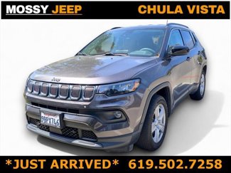Certified 2022 Jeep Compass Latitude image 1