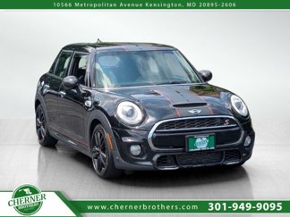 Used 2018 MINI Cooper S image 1