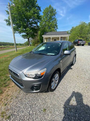 Used 2013 Mitsubishi Outlander Sport ES image 1