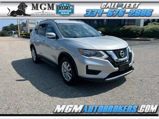 Used 2017 Nissan Rogue SV image 1