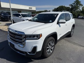 Used 2023 GMC Acadia SLT image 1
