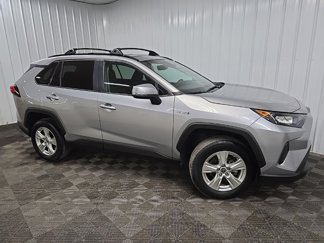Used 2021 Toyota RAV4 LE image 1