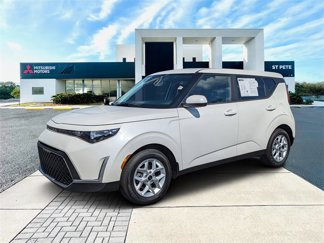 Used 2023 Kia Soul LX w/ Option Group 015 video 1