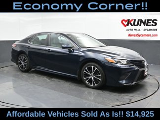 Used 2018 Toyota Camry L image 1