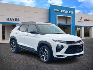 Used 2023 Chevrolet TrailBlazer RS w/ Convenience Package image 1