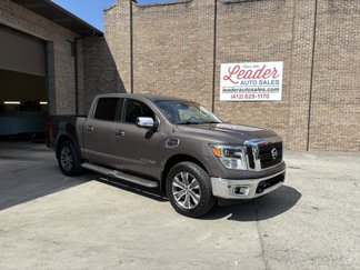Used 2017 Nissan Titan SL image 1