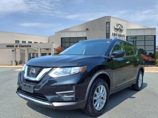 Used 2020 Nissan Rogue SV image 1