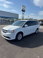 Used 2019 Dodge Grand Caravan SXT image 1
