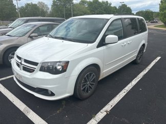 Used 2017 Dodge Grand Caravan GT image 1