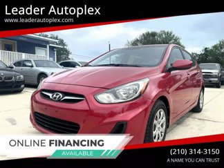 Used 2012 Hyundai Accent GS image 1
