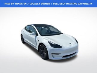 Used 2023 Tesla Model 3 Standard Range image 1