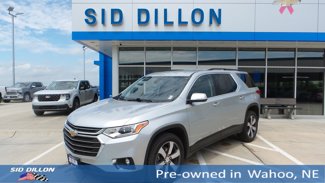 Used 2021 Chevrolet Traverse LT w/ LT Premium Package image 1